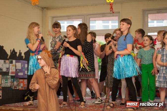 Zdjęcie w galerii na portalu naszraciborz.pl: Rodzinny festyn z okazji Dnia Dziecka w Szkole Podstawowej nr 18 wiadomości z regionu