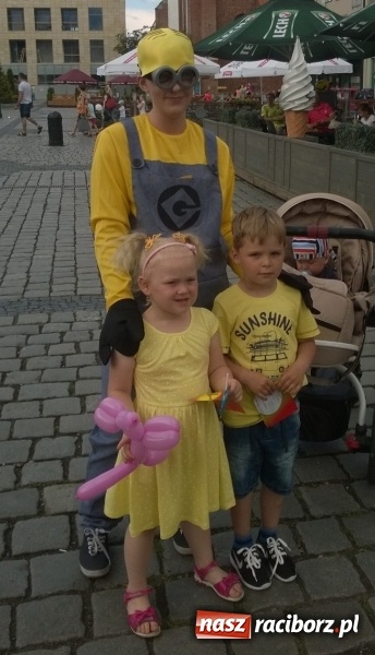 Zdjęcie w galerii na portalu naszraciborz.pl: Z okazji Dnia Dziecka Crazy Club zaprosił dzieci do zabawy z Minionkiem! wiadomości z regionu