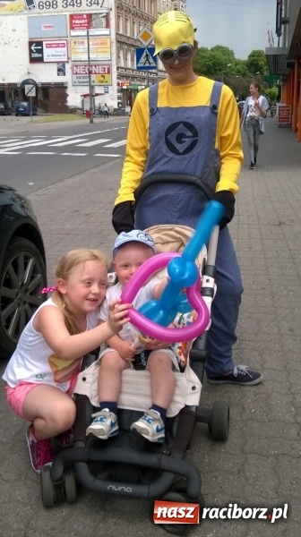 Zdjęcie w galerii na portalu naszraciborz.pl: Z okazji Dnia Dziecka Crazy Club zaprosił dzieci do zabawy z Minionkiem! wiadomości z regionu