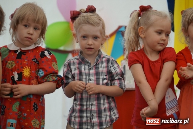 Zdjęcie w galerii na portalu naszraciborz.pl: Finalista Mam Talent! na Dniu Dziecka w Nędzy  wiadomości z regionu