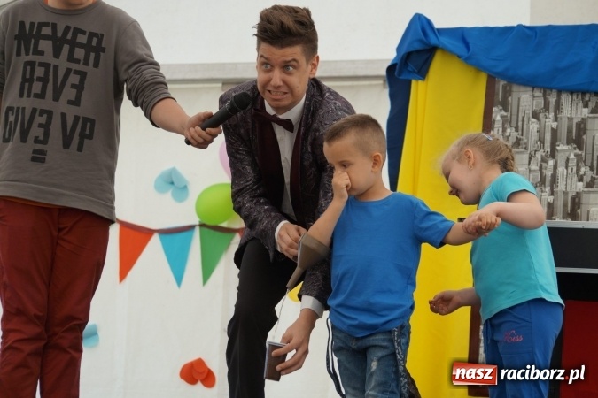 Zdjęcie w galerii na portalu naszraciborz.pl: Finalista Mam Talent! na Dniu Dziecka w Nędzy  wiadomości z regionu