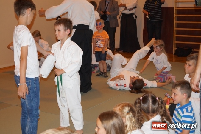 Zdjęcie w galerii na portalu naszraciborz.pl: Słoneczny Pikinik w Zespole Szkolno-Przedszkolnym nr 1 w Raciborzu  wiadomości z regionu