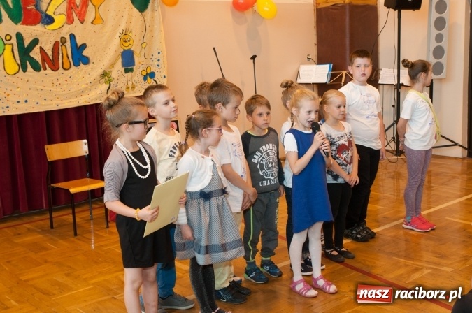 Zdjęcie w galerii na portalu naszraciborz.pl: Słoneczny Pikinik w Zespole Szkolno-Przedszkolnym nr 1 w Raciborzu  wiadomości z regionu