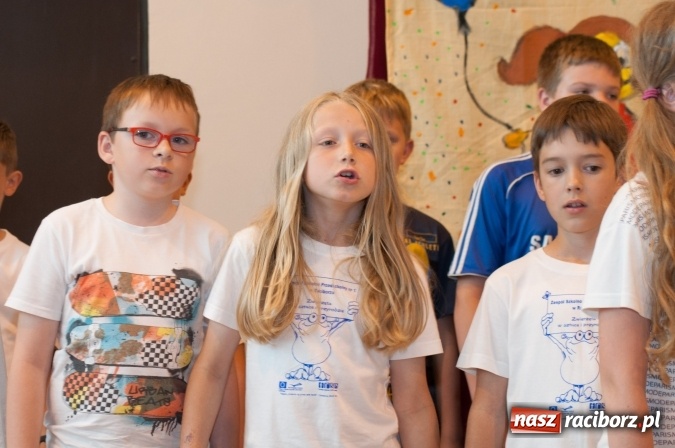 Zdjęcie w galerii na portalu naszraciborz.pl: Słoneczny Pikinik w Zespole Szkolno-Przedszkolnym nr 1 w Raciborzu  wiadomości z regionu