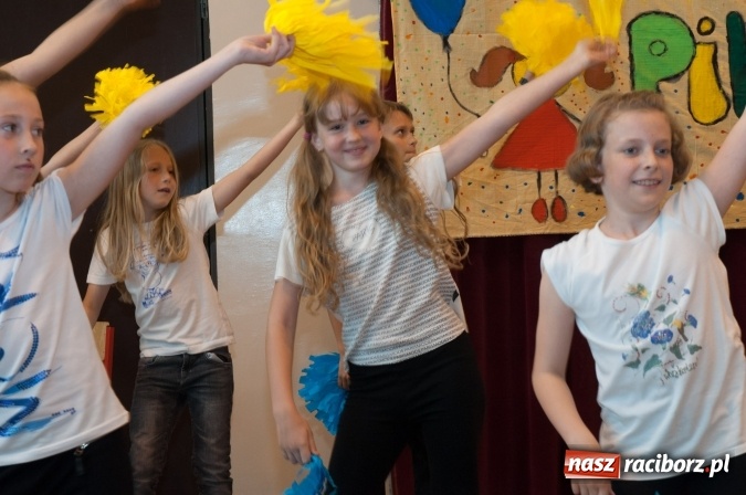 Zdjęcie w galerii na portalu naszraciborz.pl: Słoneczny Pikinik w Zespole Szkolno-Przedszkolnym nr 1 w Raciborzu  wiadomości z regionu