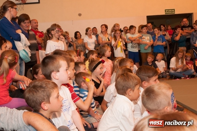 Zdjęcie w galerii na portalu naszraciborz.pl: Słoneczny Pikinik w Zespole Szkolno-Przedszkolnym nr 1 w Raciborzu  wiadomości z regionu