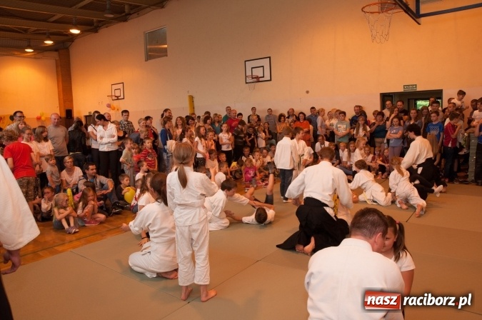 Zdjęcie w galerii na portalu naszraciborz.pl: Słoneczny Pikinik w Zespole Szkolno-Przedszkolnym nr 1 w Raciborzu  wiadomości z regionu