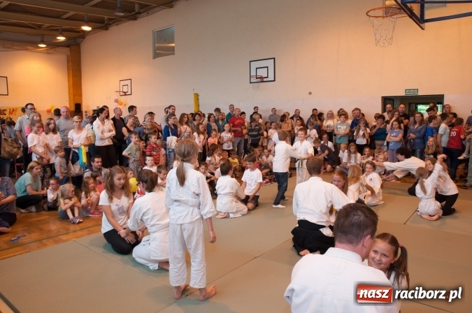 Zdjęcie w galerii na portalu naszraciborz.pl: Słoneczny Pikinik w Zespole Szkolno-Przedszkolnym nr 1 w Raciborzu  wiadomości z regionu