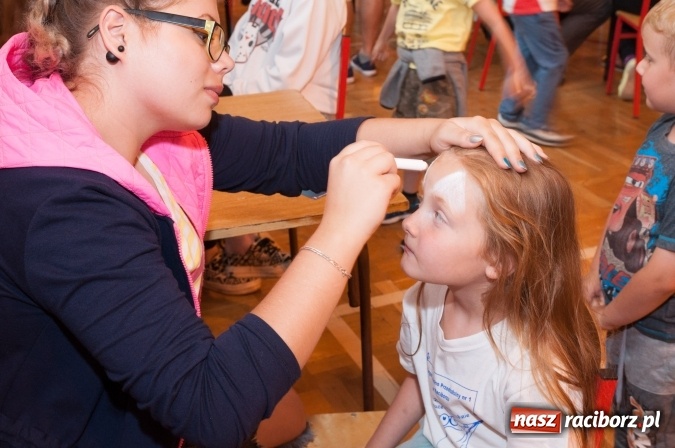 Zdjęcie w galerii na portalu naszraciborz.pl: Słoneczny Pikinik w Zespole Szkolno-Przedszkolnym nr 1 w Raciborzu  wiadomości z regionu