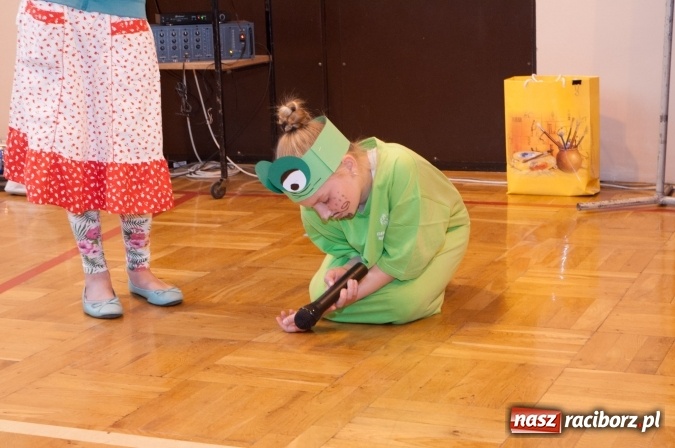 Zdjęcie w galerii na portalu naszraciborz.pl: Słoneczny Pikinik w Zespole Szkolno-Przedszkolnym nr 1 w Raciborzu  wiadomości z regionu