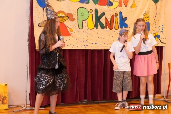 Zdjęcie w galerii na portalu naszraciborz.pl: Słoneczny Pikinik w Zespole Szkolno-Przedszkolnym nr 1 w Raciborzu  wiadomości z regionu