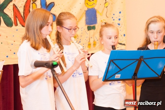 Zdjęcie w galerii na portalu naszraciborz.pl: Słoneczny Pikinik w Zespole Szkolno-Przedszkolnym nr 1 w Raciborzu  wiadomości z regionu