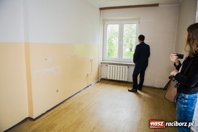Zdjęcie w galerii na portalu naszraciborz.pl: Jak bariery zamienić w atuty? W Pietraszynie zaprezentowano projekt polsko-czeskiego centrum biznesu wiadomości z regionu