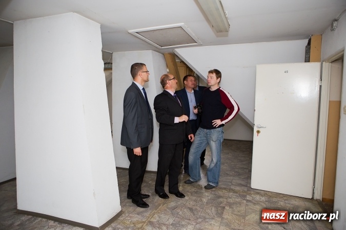 Zdjęcie w galerii na portalu naszraciborz.pl: Jak bariery zamienić w atuty? W Pietraszynie zaprezentowano projekt polsko-czeskiego centrum biznesu wiadomości z regionu