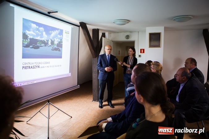 Zdjęcie w galerii na portalu naszraciborz.pl: Jak bariery zamienić w atuty? W Pietraszynie zaprezentowano projekt polsko-czeskiego centrum biznesu wiadomości z regionu