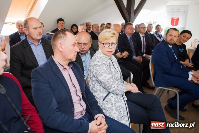 Zdjęcie w galerii na portalu naszraciborz.pl: Jak bariery zamienić w atuty? W Pietraszynie zaprezentowano projekt polsko-czeskiego centrum biznesu wiadomości z regionu