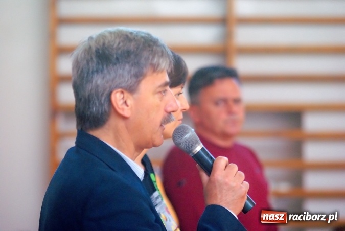 Zdjęcie w galerii na portalu naszraciborz.pl: W CKZiU nr 1 rywalizowali w rozgrywkach streetballa wiadomości z regionu