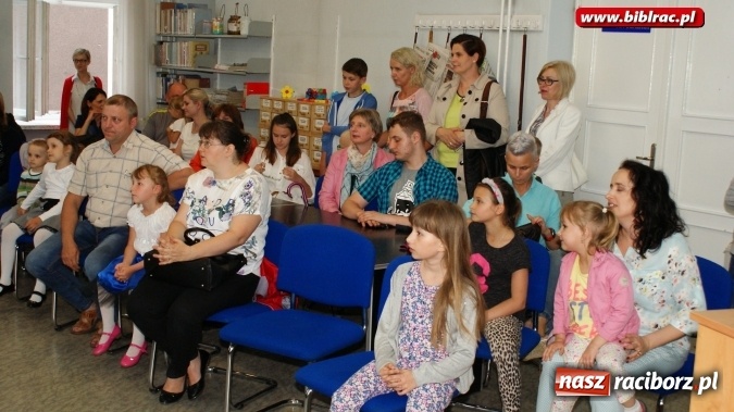 Zdjęcie w galerii na portalu naszraciborz.pl: Finał konkursu na ekobiżuterię w bibliotece  wiadomości z regionu
