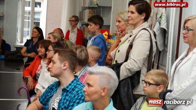 Zdjęcie w galerii na portalu naszraciborz.pl: Finał konkursu na ekobiżuterię w bibliotece  wiadomości z regionu