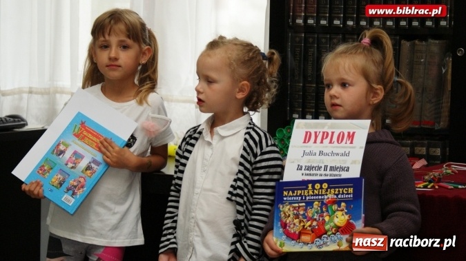 Zdjęcie w galerii na portalu naszraciborz.pl: Finał konkursu na ekobiżuterię w bibliotece  wiadomości z regionu