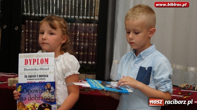 Zdjęcie w galerii na portalu naszraciborz.pl: Finał konkursu na ekobiżuterię w bibliotece  wiadomości z regionu