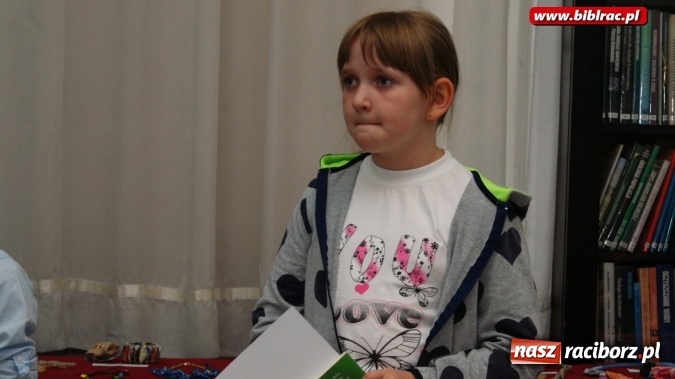 Zdjęcie w galerii na portalu naszraciborz.pl: Finał konkursu na ekobiżuterię w bibliotece  wiadomości z regionu