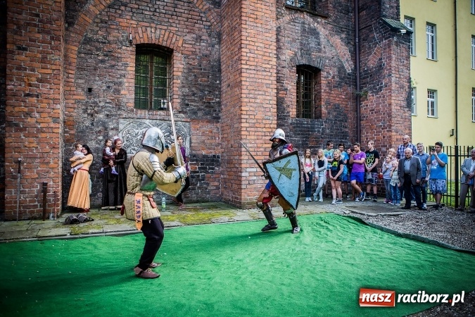 Zdjęcie w galerii na portalu naszraciborz.pl: Wieczór pełen atrakcji w raciborskim muzeum wiadomości z regionu