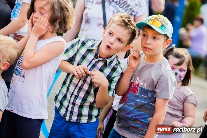 Zdjęcie w galerii na portalu naszraciborz.pl: Festyn rodzinny w Szkole Podstawowej nr 13 wiadomości z regionu
