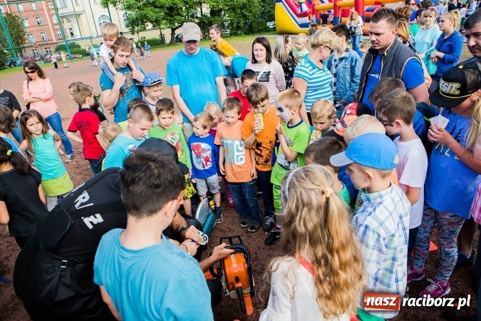 Zdjęcie w galerii na portalu naszraciborz.pl: Festyn rodzinny w Szkole Podstawowej nr 13 wiadomości z regionu