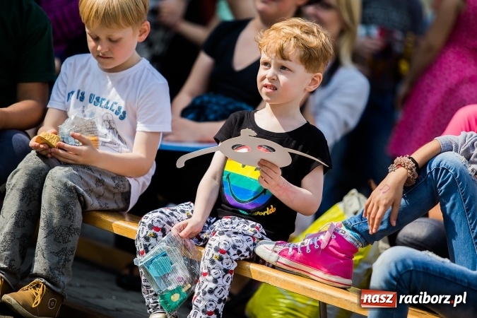 Zdjęcie w galerii na portalu naszraciborz.pl: Festyn rodzinny w Szkole Podstawowej nr 13 wiadomości z regionu