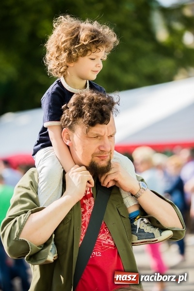 Zdjęcie w galerii na portalu naszraciborz.pl: Festyn rodzinny w Szkole Podstawowej nr 13 wiadomości z regionu