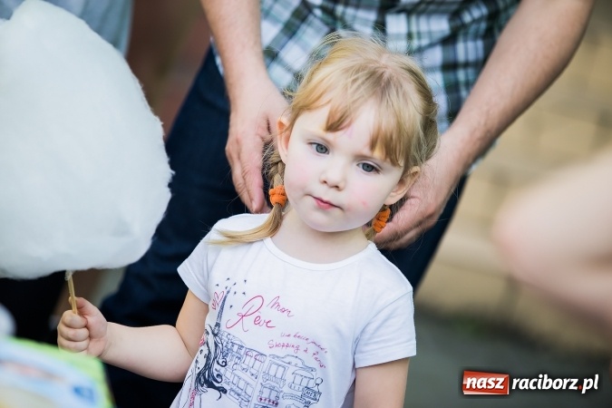 Zdjęcie w galerii na portalu naszraciborz.pl: Festyn rodzinny w Szkole Podstawowej nr 13 wiadomości z regionu