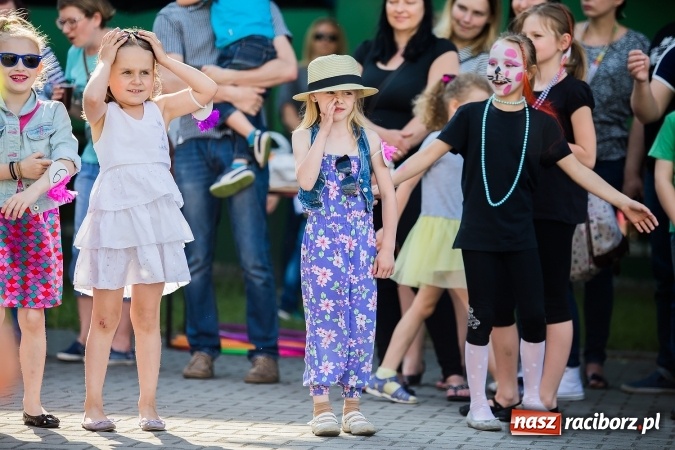 Zdjęcie w galerii na portalu naszraciborz.pl: Festyn rodzinny w Szkole Podstawowej nr 13 wiadomości z regionu