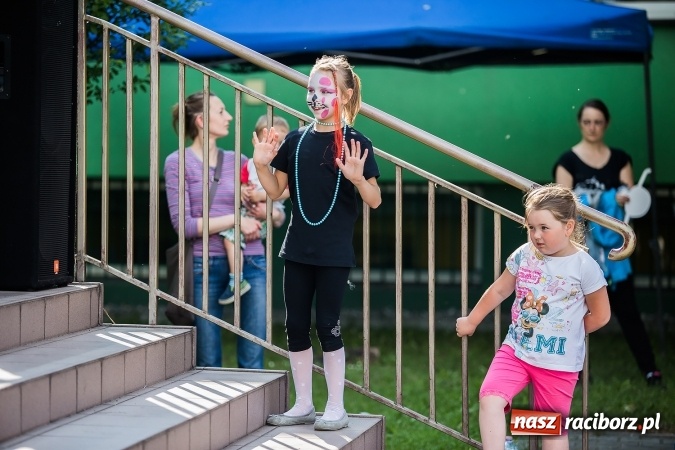 Zdjęcie w galerii na portalu naszraciborz.pl: Festyn rodzinny w Szkole Podstawowej nr 13 wiadomości z regionu
