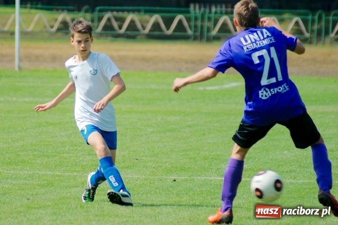 Zdjęcie w galerii na portalu naszraciborz.pl: Trampkarze Ikara lepsi od książenickiej Unii wiadomości z regionu