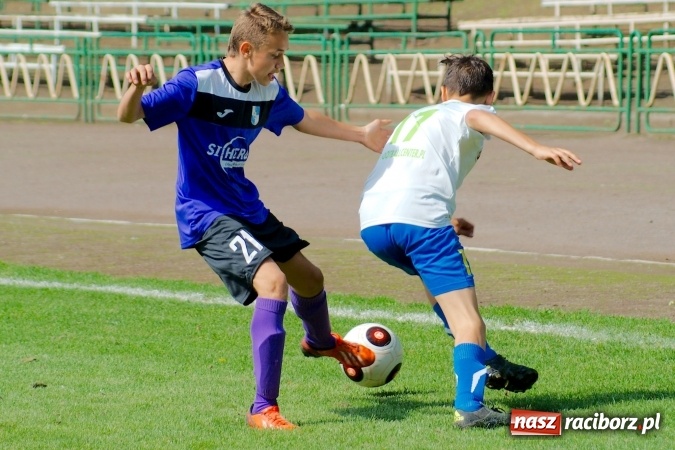 Zdjęcie w galerii na portalu naszraciborz.pl: Trampkarze Ikara lepsi od książenickiej Unii wiadomości z regionu