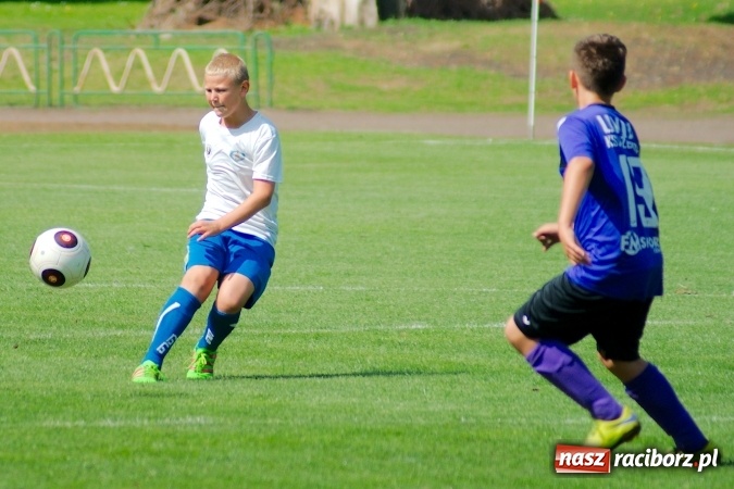 Zdjęcie w galerii na portalu naszraciborz.pl: Trampkarze Ikara lepsi od książenickiej Unii wiadomości z regionu