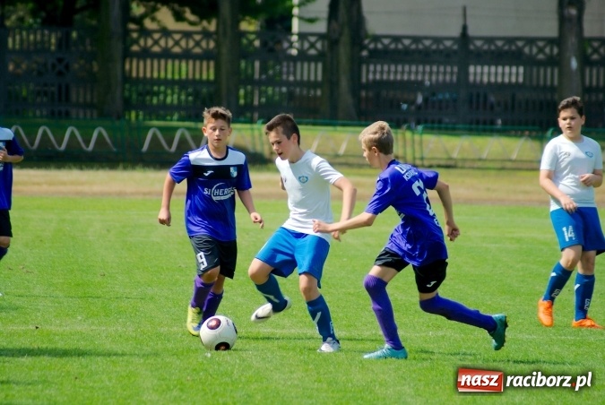 Zdjęcie w galerii na portalu naszraciborz.pl: Trampkarze Ikara lepsi od książenickiej Unii wiadomości z regionu