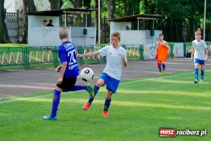 Zdjęcie w galerii na portalu naszraciborz.pl: Trampkarze Ikara lepsi od książenickiej Unii wiadomości z regionu