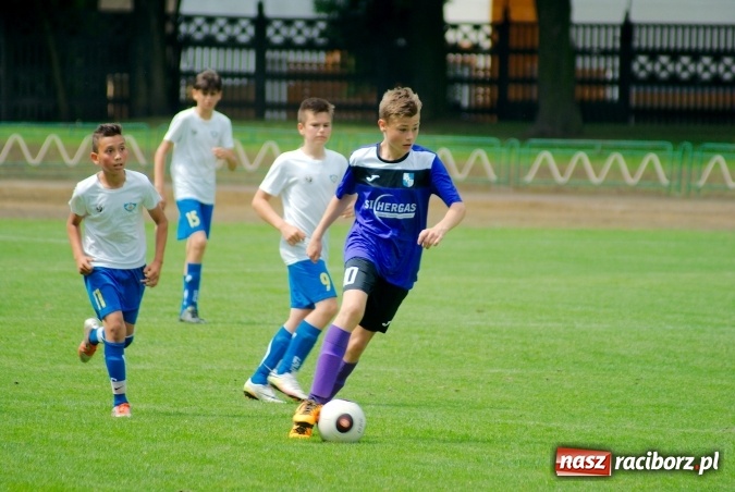 Zdjęcie w galerii na portalu naszraciborz.pl: Trampkarze Ikara lepsi od książenickiej Unii wiadomości z regionu
