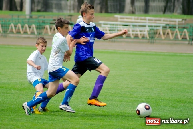 Zdjęcie w galerii na portalu naszraciborz.pl: Trampkarze Ikara lepsi od książenickiej Unii wiadomości z regionu