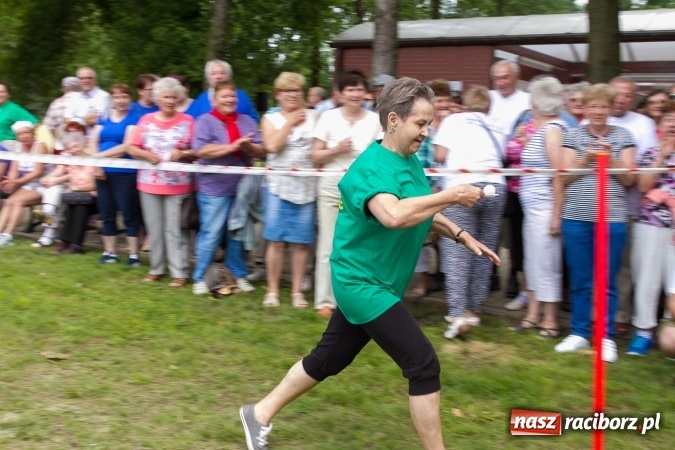 Zdjęcie w galerii na portalu naszraciborz.pl: Seniorada? Czemu nie. Dziś odbyła się pod Oborą wiadomości z regionu