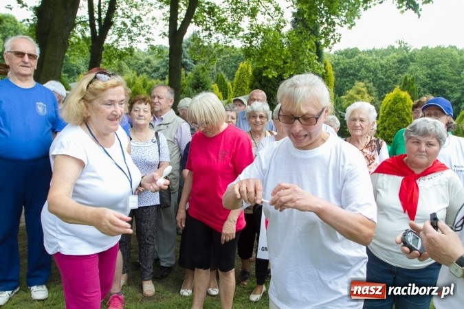 Zdjęcie w galerii na portalu naszraciborz.pl: Seniorada? Czemu nie. Dziś odbyła się pod Oborą wiadomości z regionu