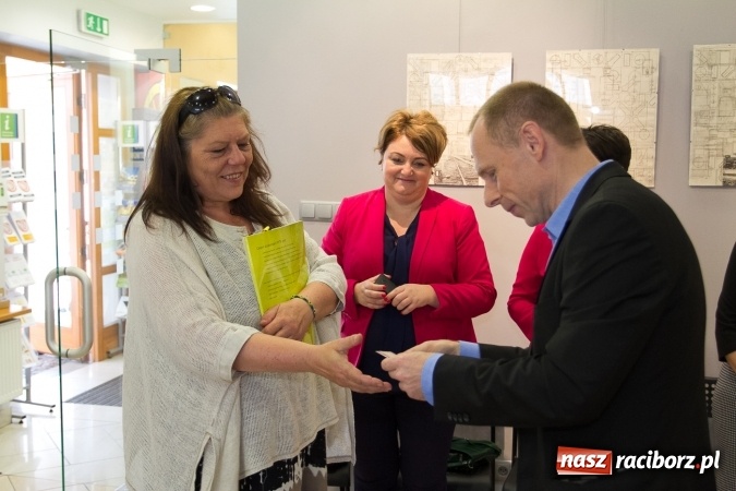 Zdjęcie w galerii na portalu naszraciborz.pl: Racib&oacute;rz ma pierwszych przewodnik&oacute;w miejskich wiadomości z regionu