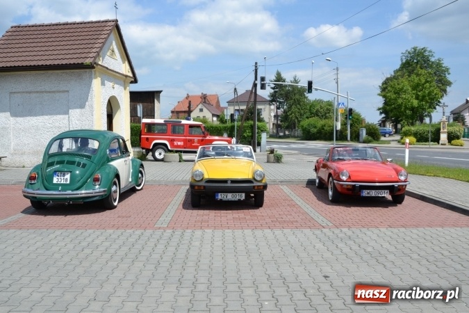 Zdjęcie w galerii na portalu naszraciborz.pl: Oldtimery w Bieńkowicach. Zobacz piękne auta i motocykle  wiadomości z regionu