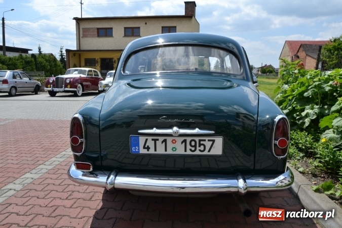 Zdjęcie w galerii na portalu naszraciborz.pl: Oldtimery w Bieńkowicach. Zobacz piękne auta i motocykle  wiadomości z regionu