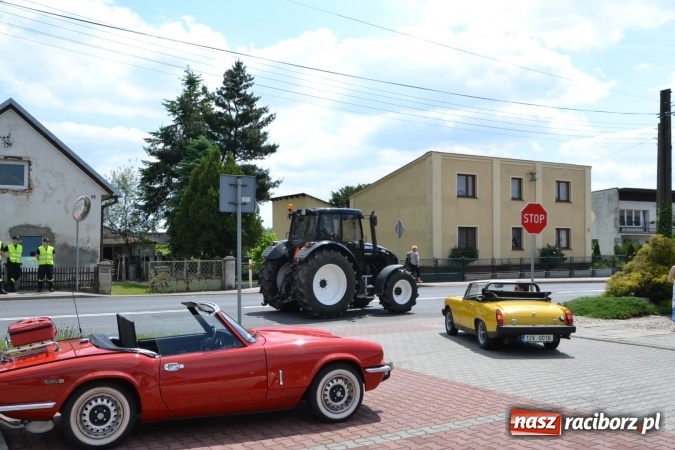 Zdjęcie w galerii na portalu naszraciborz.pl: Oldtimery w Bieńkowicach. Zobacz piękne auta i motocykle  wiadomości z regionu