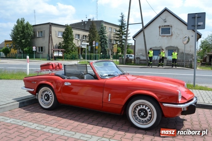 Zdjęcie w galerii na portalu naszraciborz.pl: Oldtimery w Bieńkowicach. Zobacz piękne auta i motocykle  wiadomości z regionu