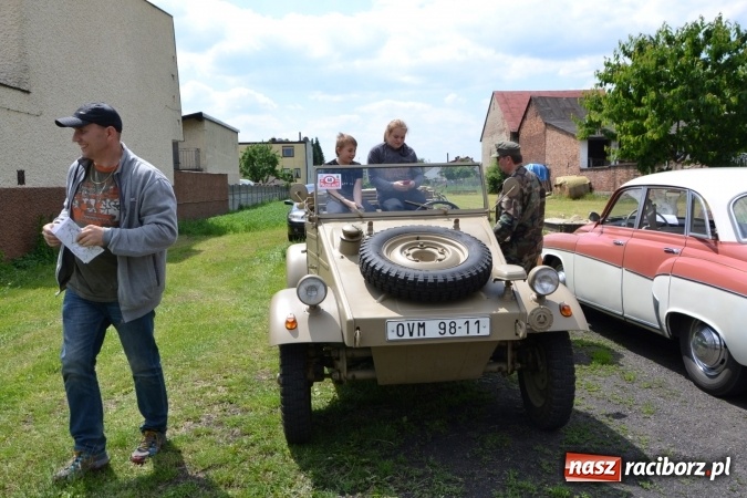 Zdjęcie w galerii na portalu naszraciborz.pl: Oldtimery w Bieńkowicach. Zobacz piękne auta i motocykle  wiadomości z regionu