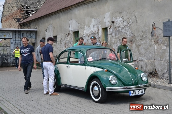 Zdjęcie w galerii na portalu naszraciborz.pl: Oldtimery w Bieńkowicach. Zobacz piękne auta i motocykle  wiadomości z regionu